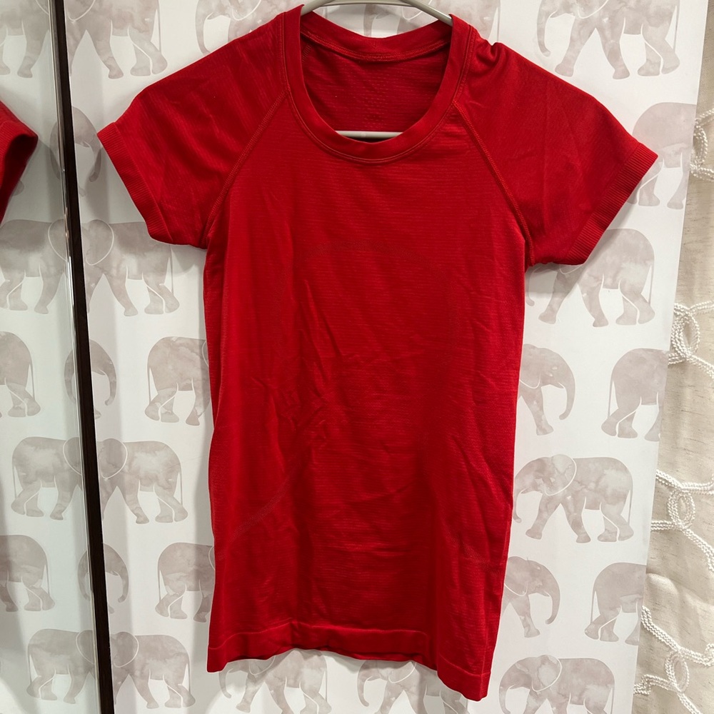 Lululemon swiftly tee